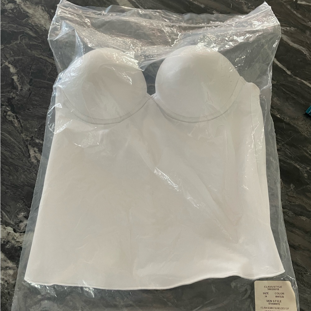 NIP seamless molded cup bra